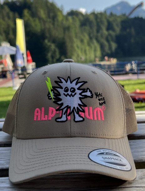 sb retro trucker cap sand YETI